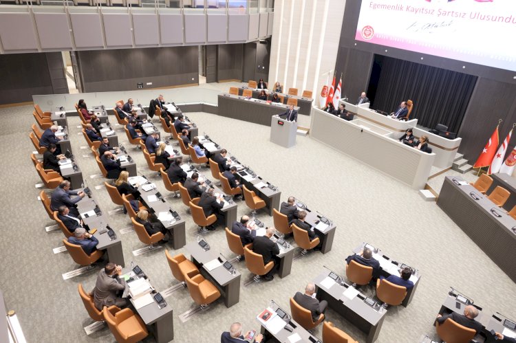 Parliament votes again to abolish cross-party voting after President returns law